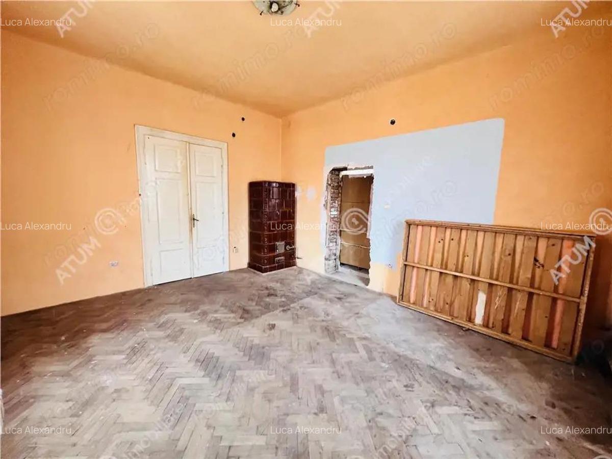 Apartament la casa cu 3 camere pivnita zona ultracentrala Sibiu - 11