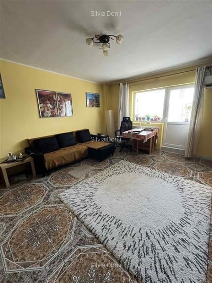 Apartament spatios cu 3 camere - decomandat - Unirii - 3