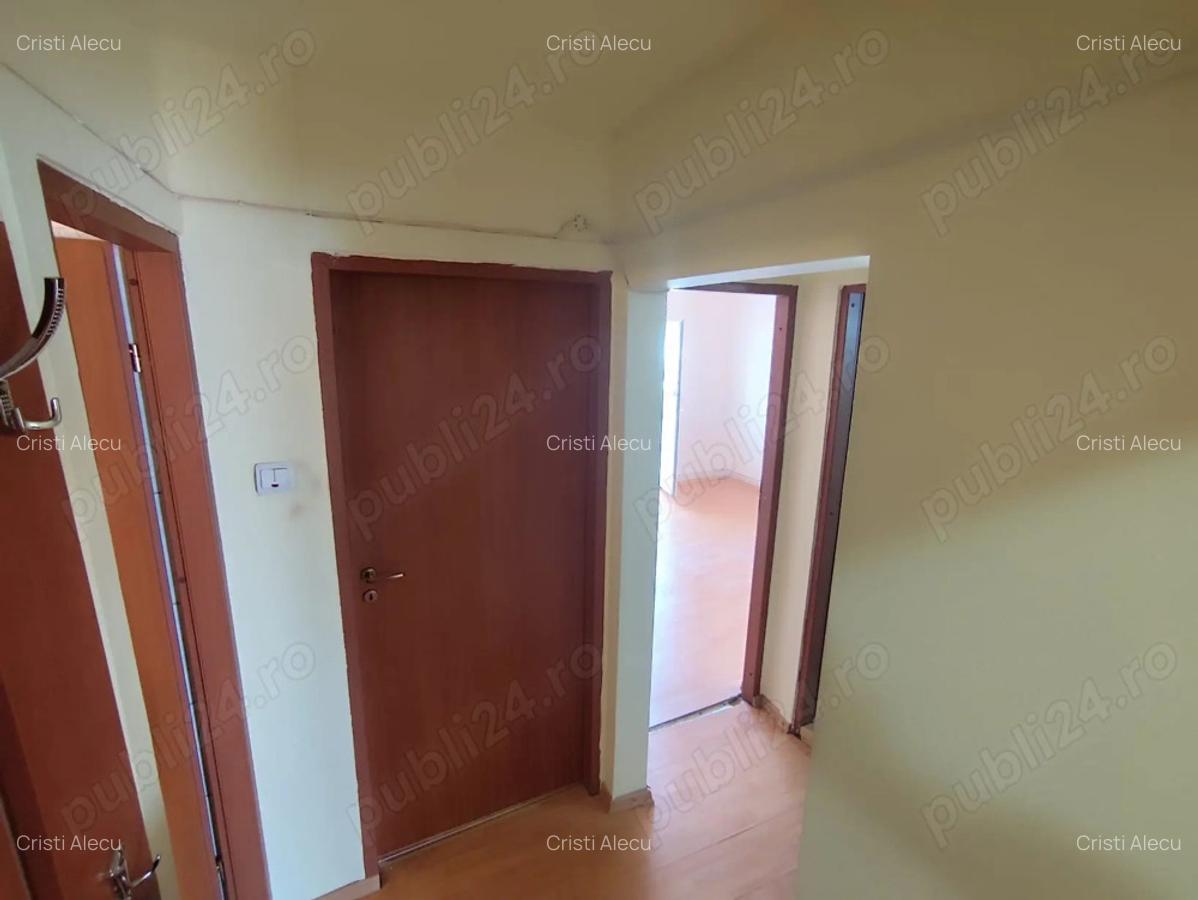 Pitesti, apartament 3 camere, decomandat - 6