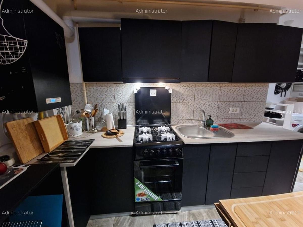 Trei camere cu curte in proprietate. - 4