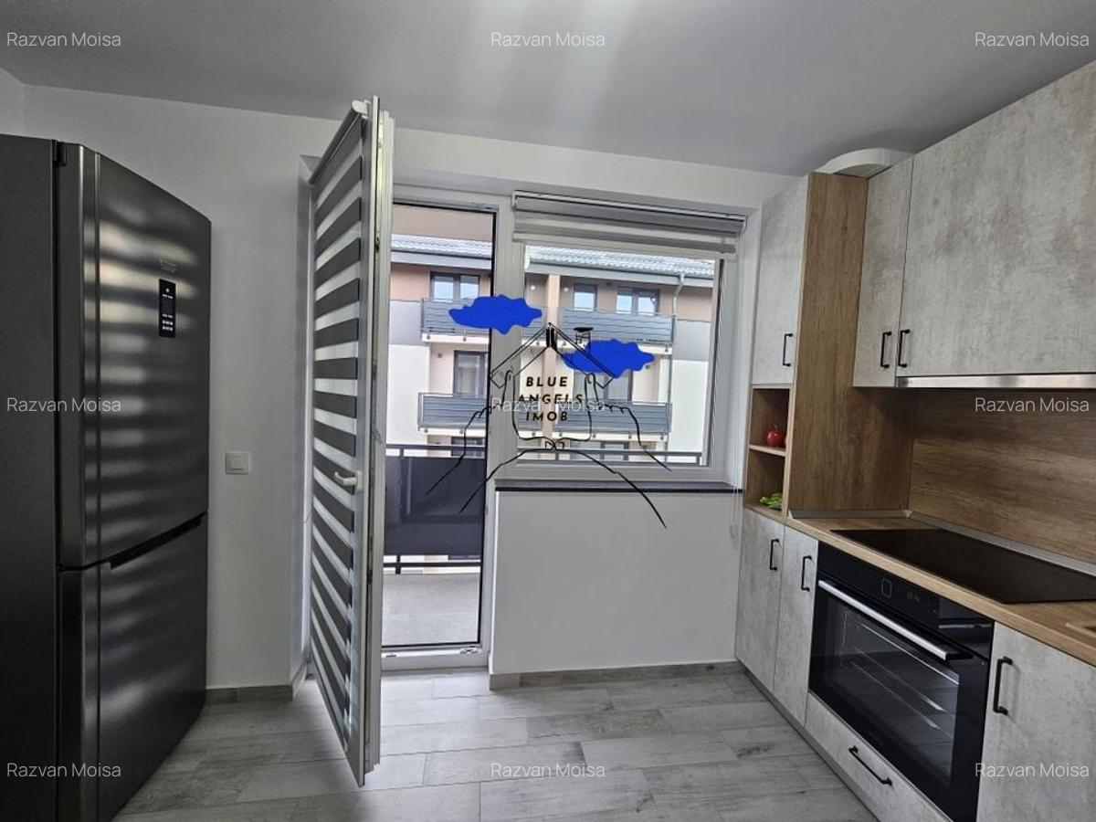 Garsoniera spatioasa in bloc nou din Tractorul - 6