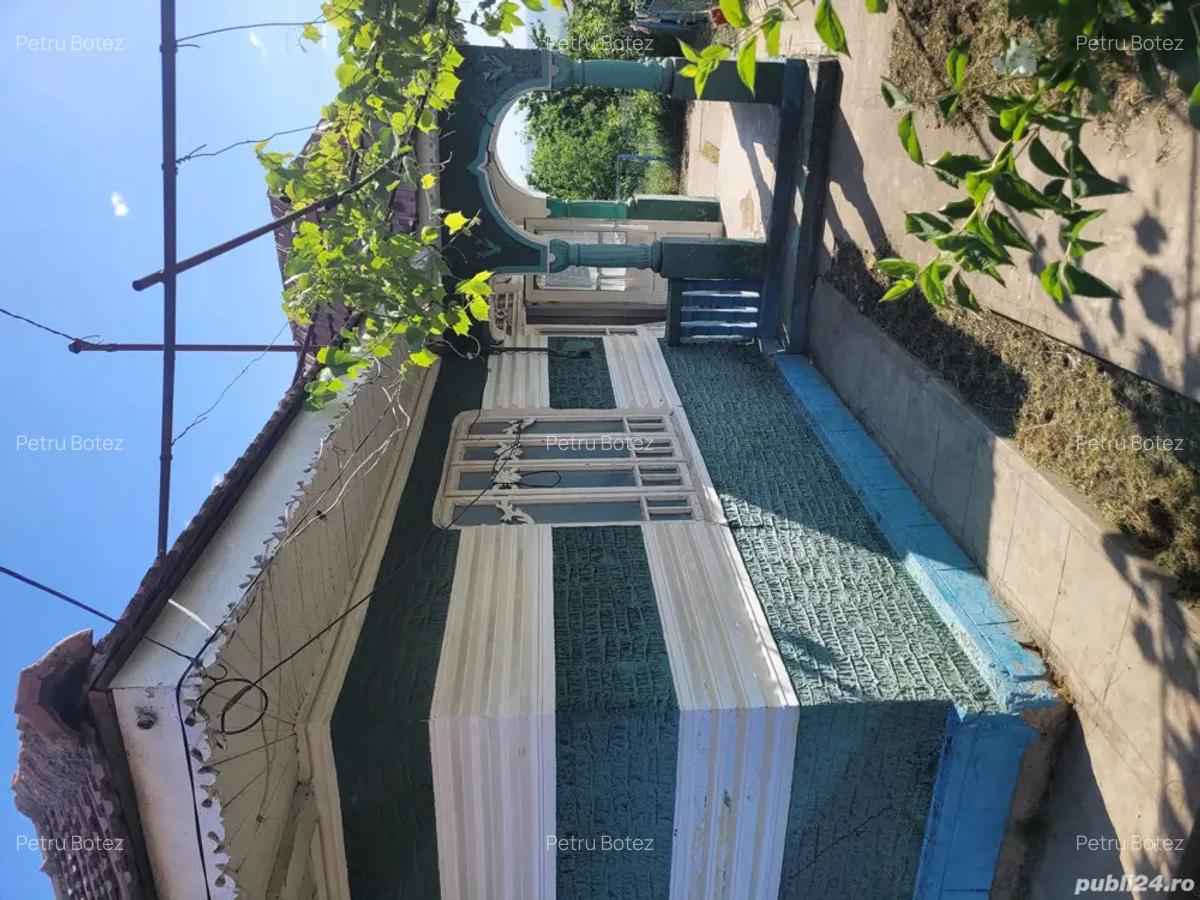 Casa batraneasca laga Vama Albita, - 1