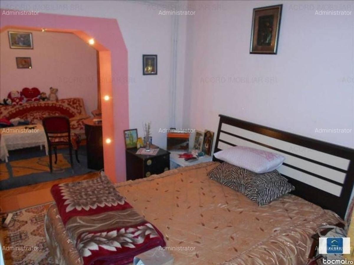 FALEZA NORD-APARTAMENT 5 CAMERE ETAJ 1 CU GAZE - 3