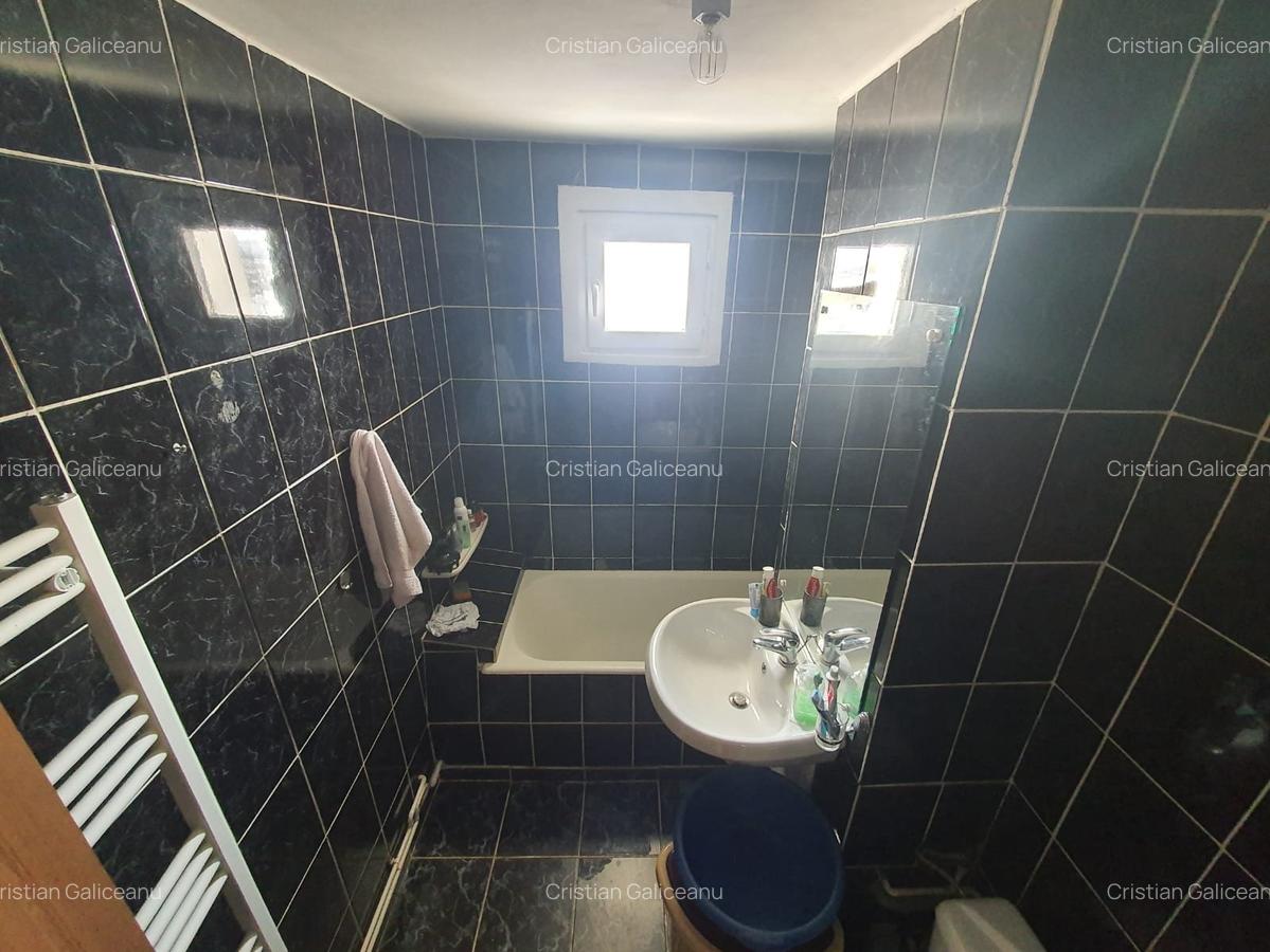 Apartament cu 4 camere decomandat, mobilat în Craiter - 10