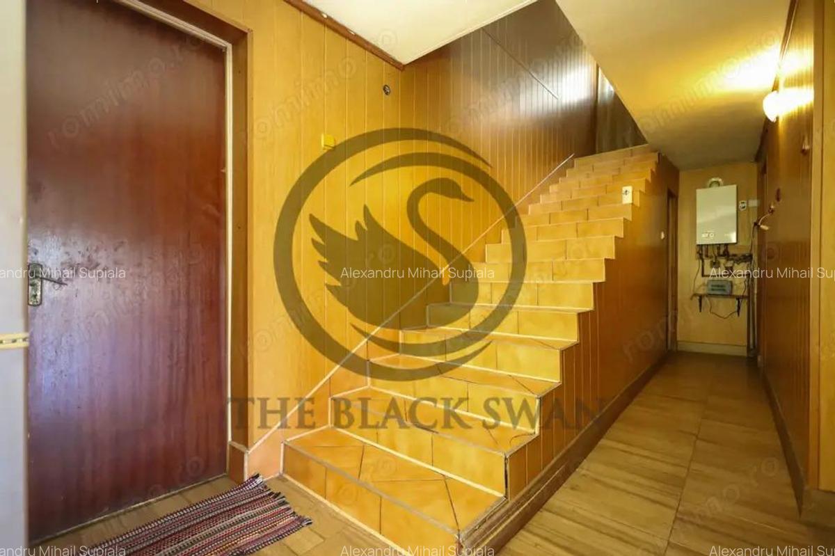 Casa/Vila cu 8 camere de vanzare | Strejnicu, Prahova | Comision 0% - 9