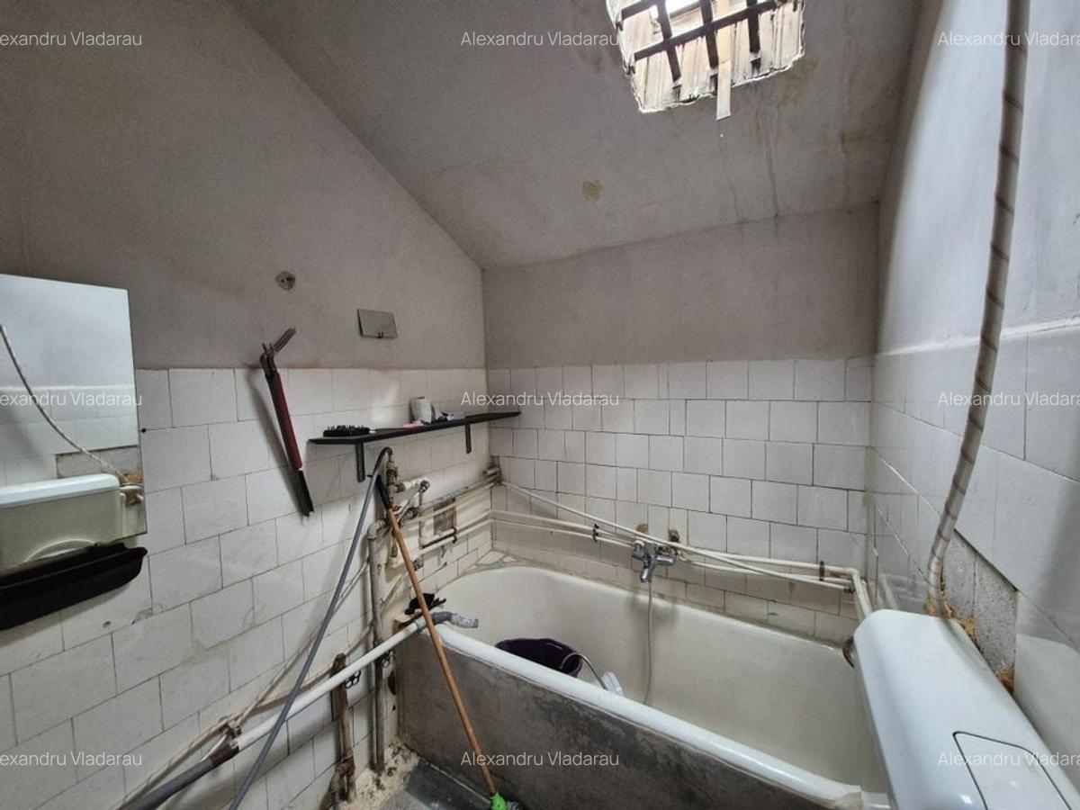 Apartament cu 7 camere semidecomandat în Universitate - 12