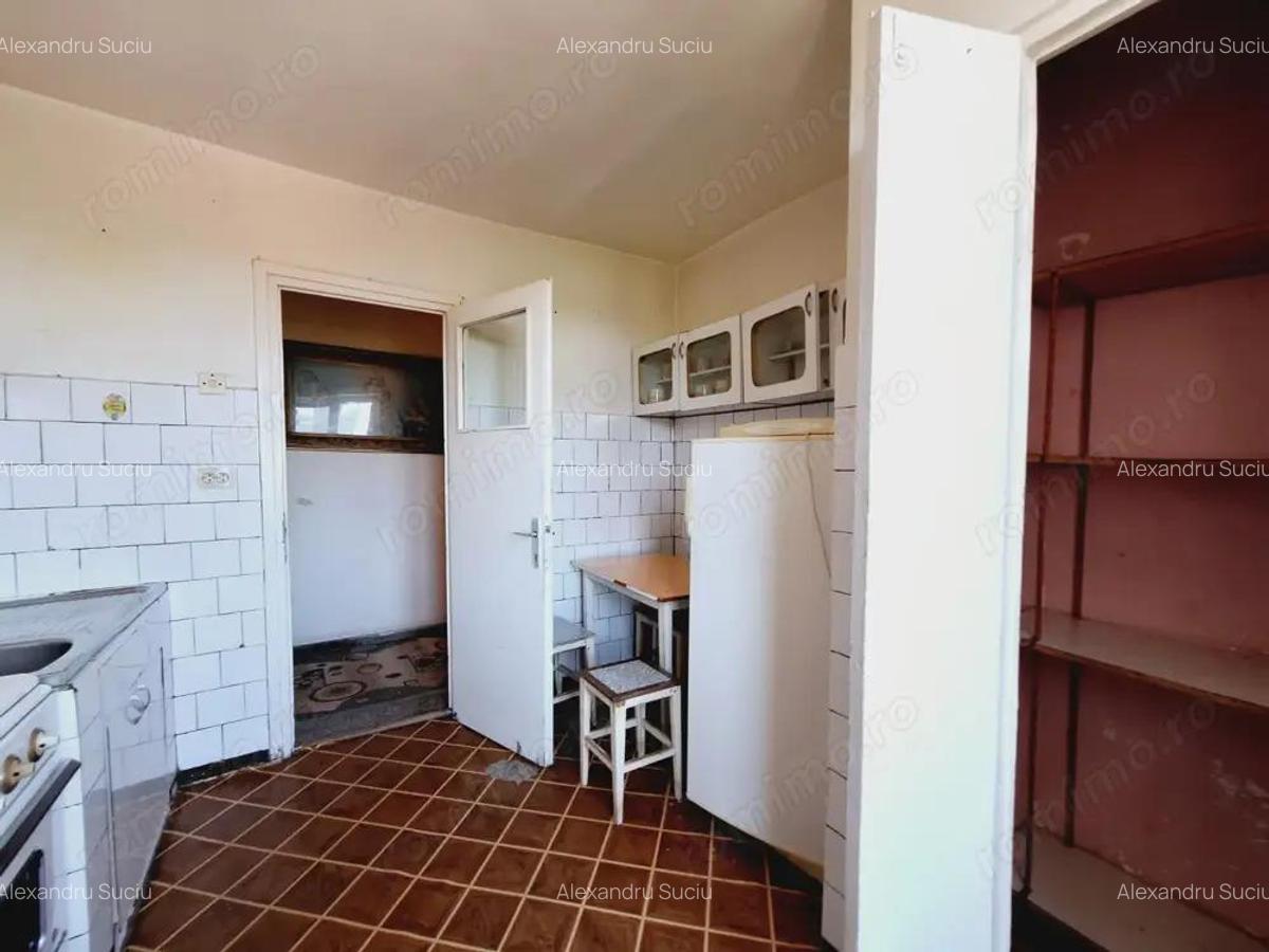 3 CAMERE la pret de Doua!Etaj intermediar!Vedere 2 parti - 12