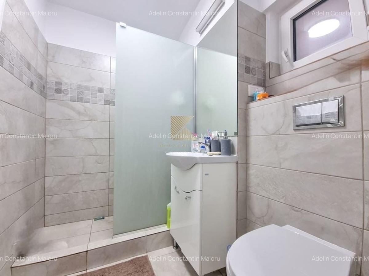 Apartament de 2 camere, semidecomandat, etaj 6/10, mobilat, Victoriei4 - 12