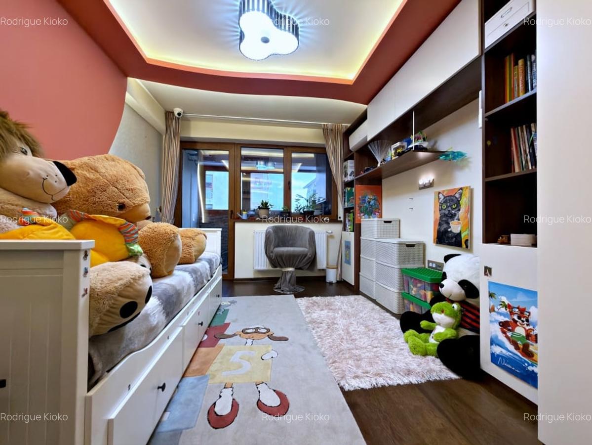 3 cam - 143 mp - Et.1/3 - 2 bai, 2 balcoane – Ghencea, An 2009 - 15