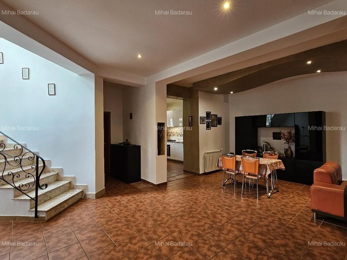 Vila in zona Bucurestii Noi - 275 mp | 6 camere | 4 bai | teren 450 mp - 14
