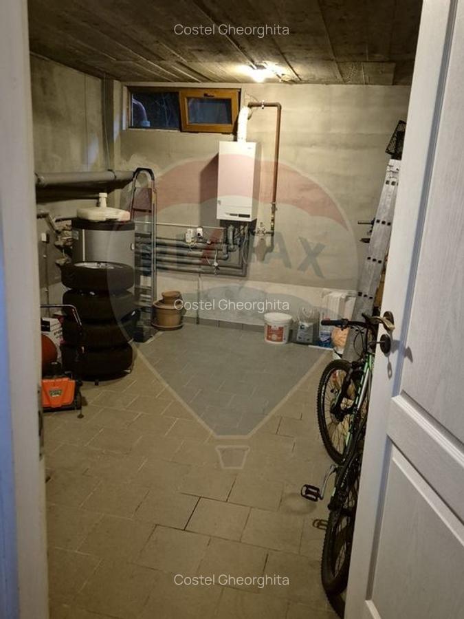 Vila cu 5 camere de vanzare in zona Brancoveanu - 3