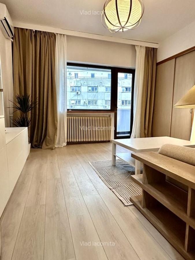 Garsoniera Vasile Lascar 33, bloc 1979 - zona Batistei - Armeneasca. - 2
