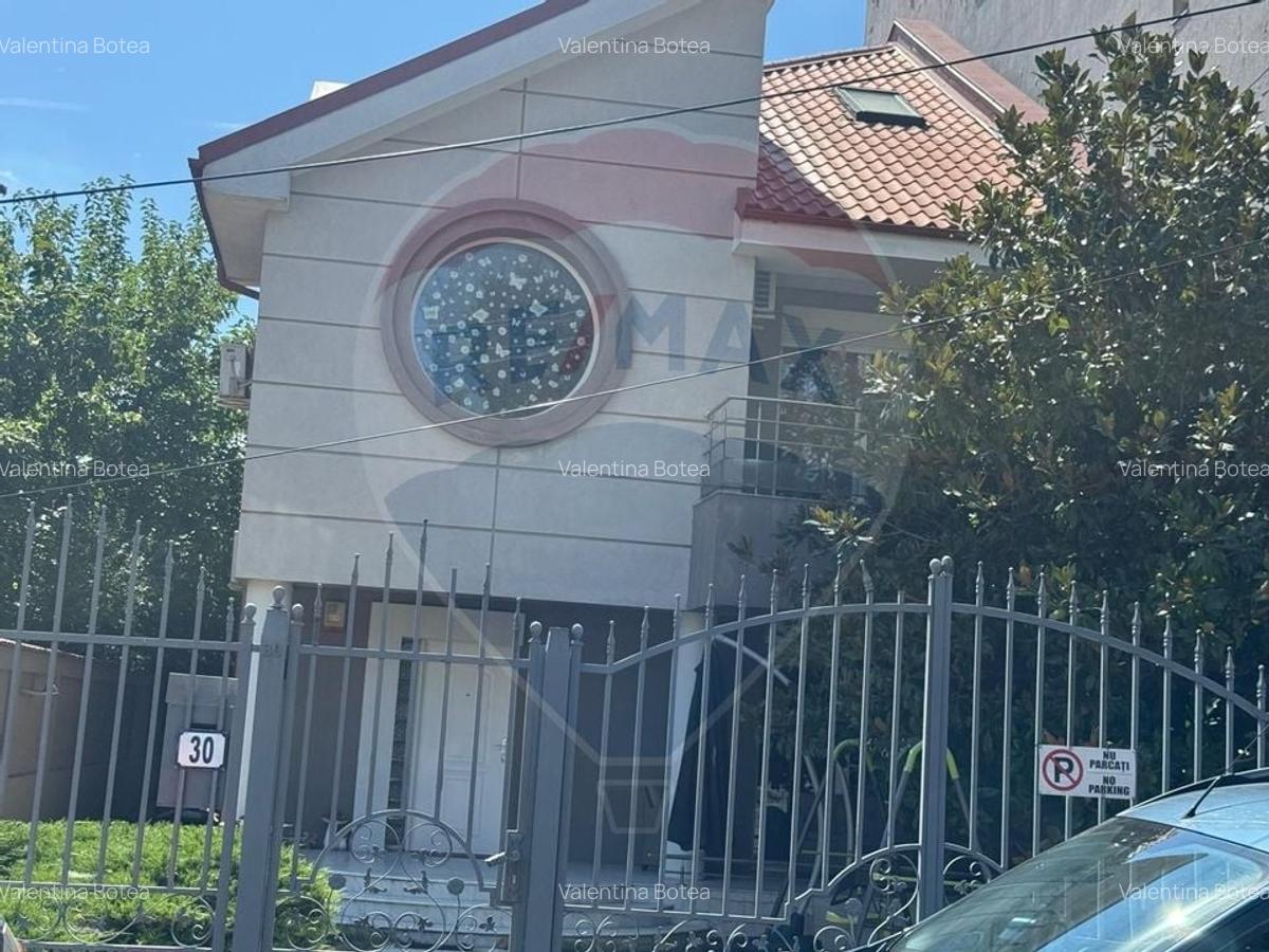Casa / Vila spatioasa de inchiriat - Militari, zona Moinesti - 25