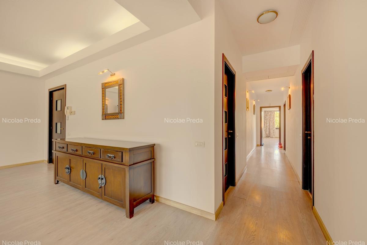 Modern 3 bedroom apartment near British School. FIRST RENTAL. - 4