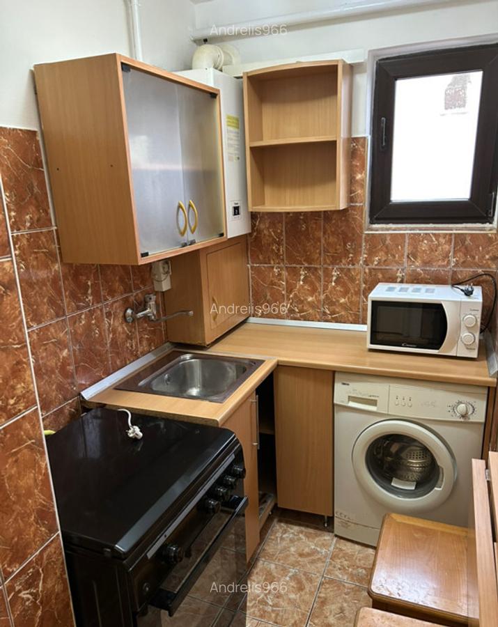 Apartament 2 camere Mure?eni, etaj 4/4 - 5