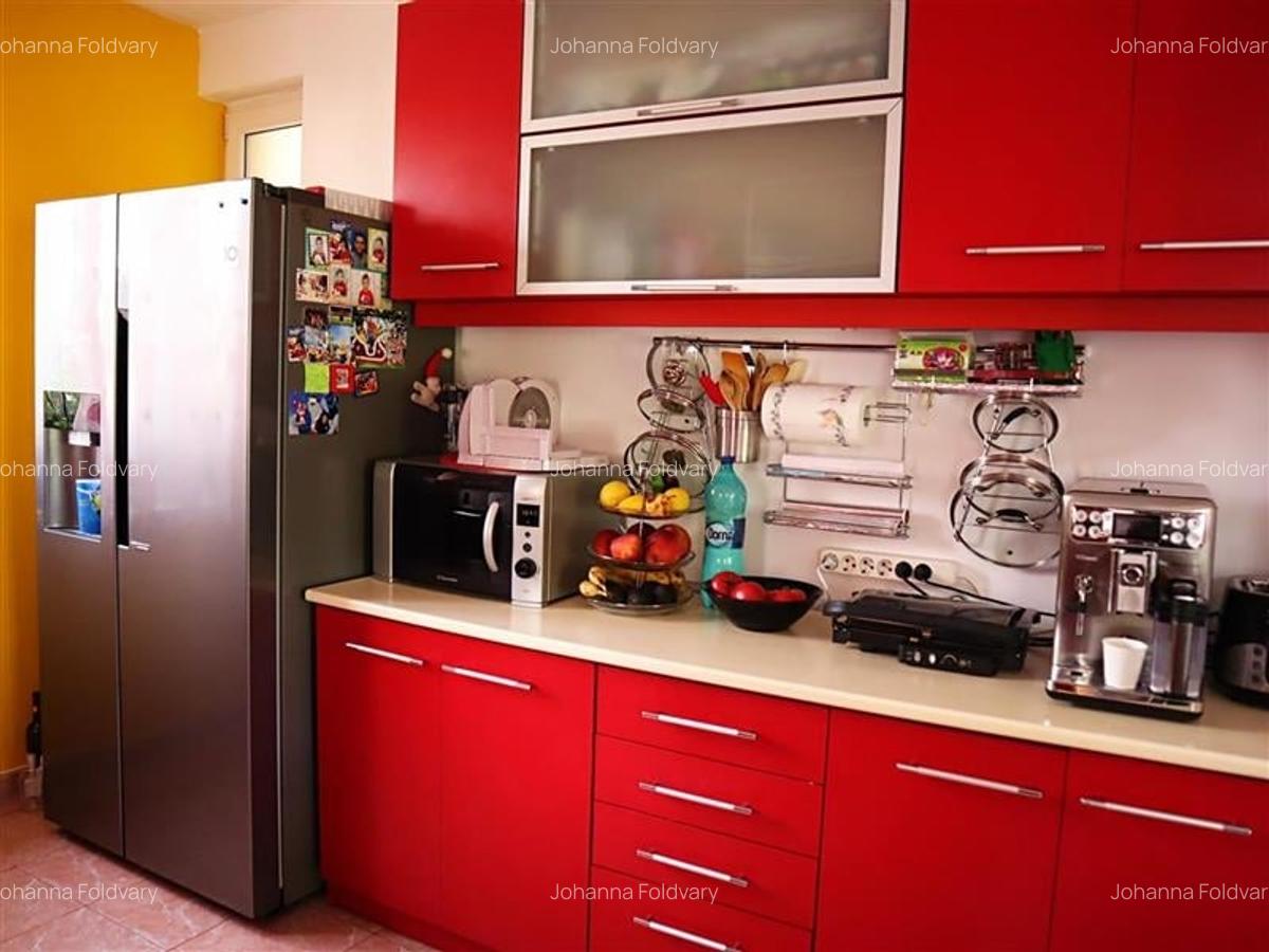 Casă cu 6 camere în Dumbrăvița - 4