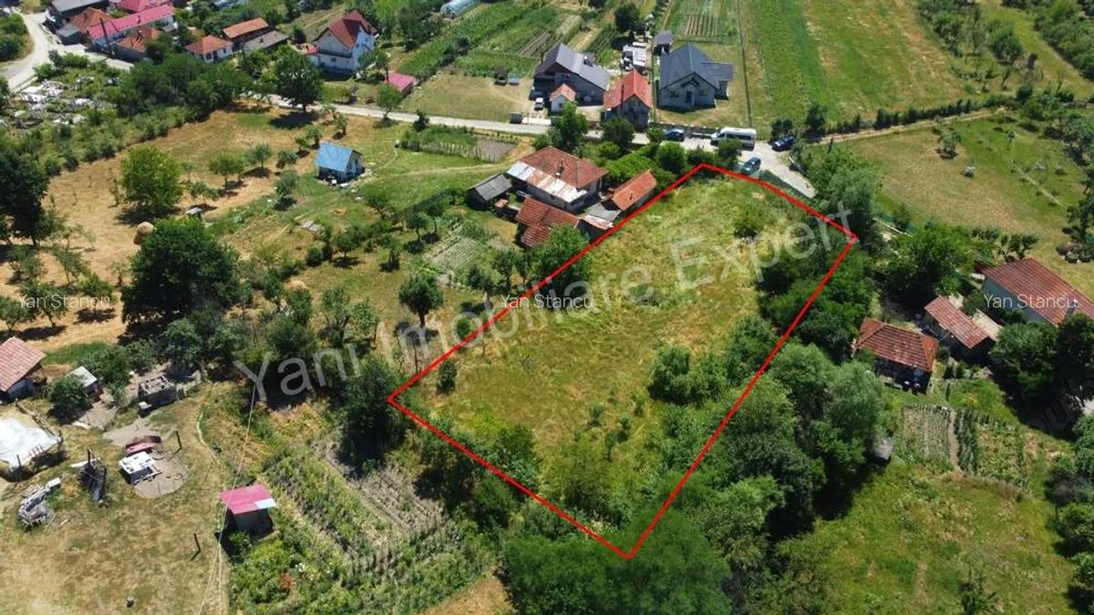 Teren de vanzare in comuna Poienarii de Arge?, sat Poienari, jude? Arge?. - 9