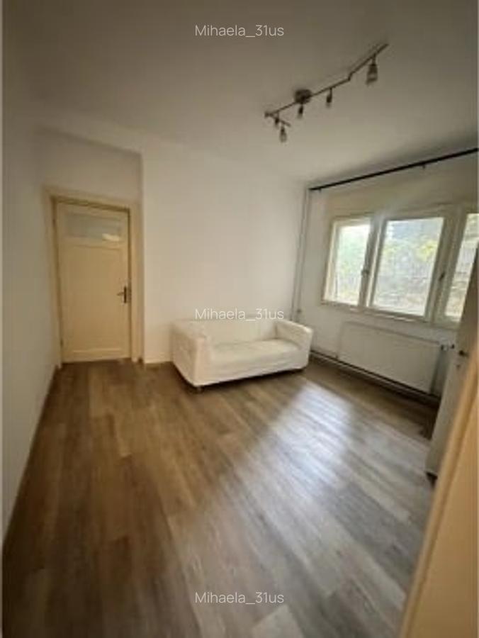 Banu Manta Închiriez ap 3 cam  mobilat nou Parter terasa exterioara centrală pro - 1