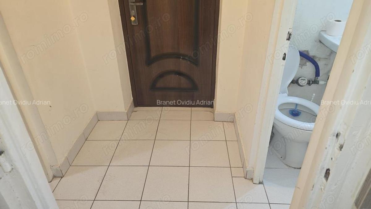 Inchiriez sau vand garsoniera in Deva, zona Dacia, etaj 2, situata pe mijloc, suprafata utila 22 mp, - 2