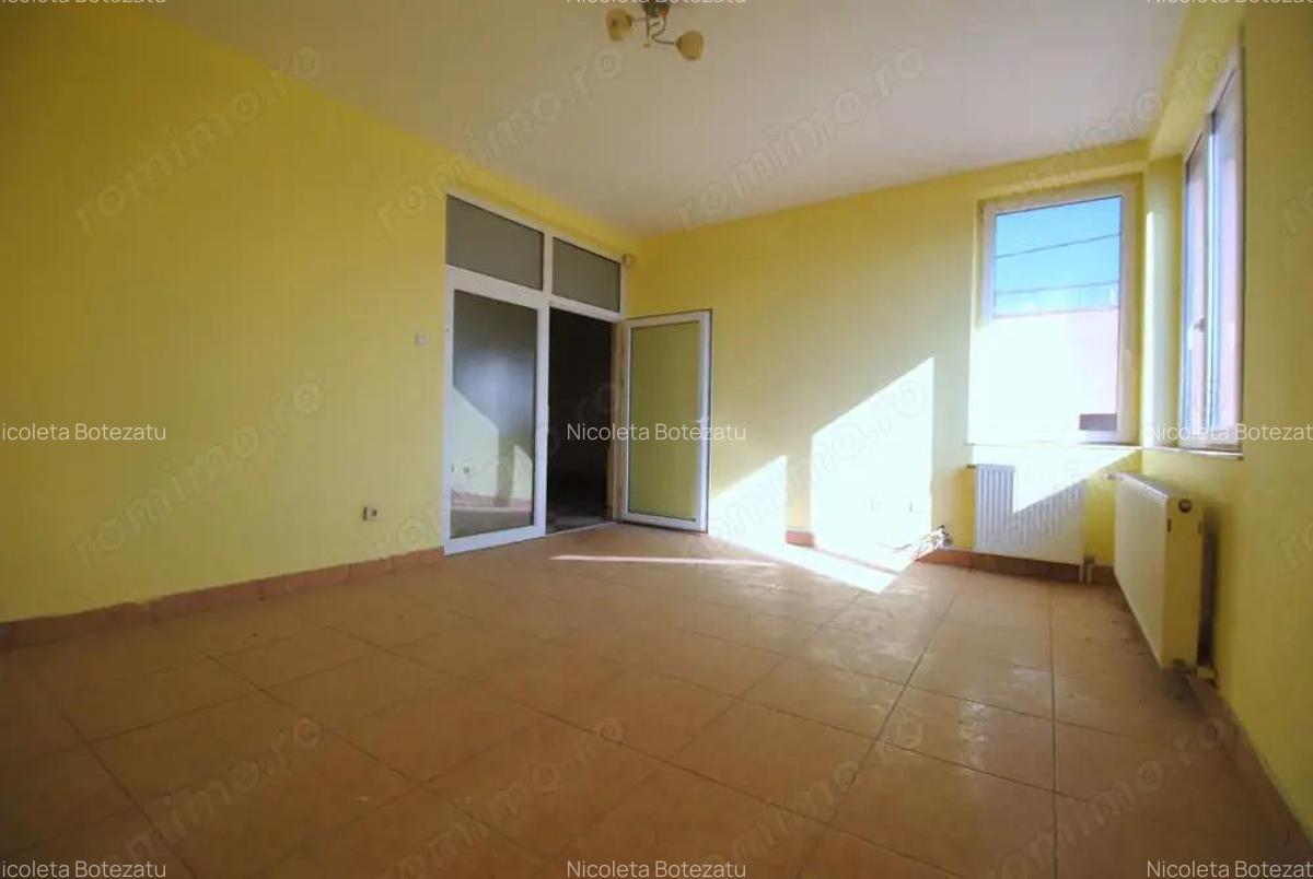 Casa cu o arhitectura deosebita si teren generos in zona Mehala - 9