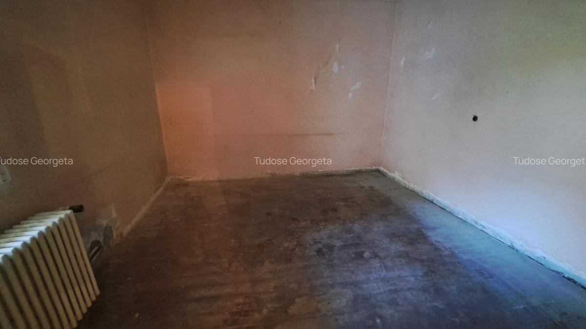 Zona Tomis 2 - casa caramida renovabila / 3 camere - 3
