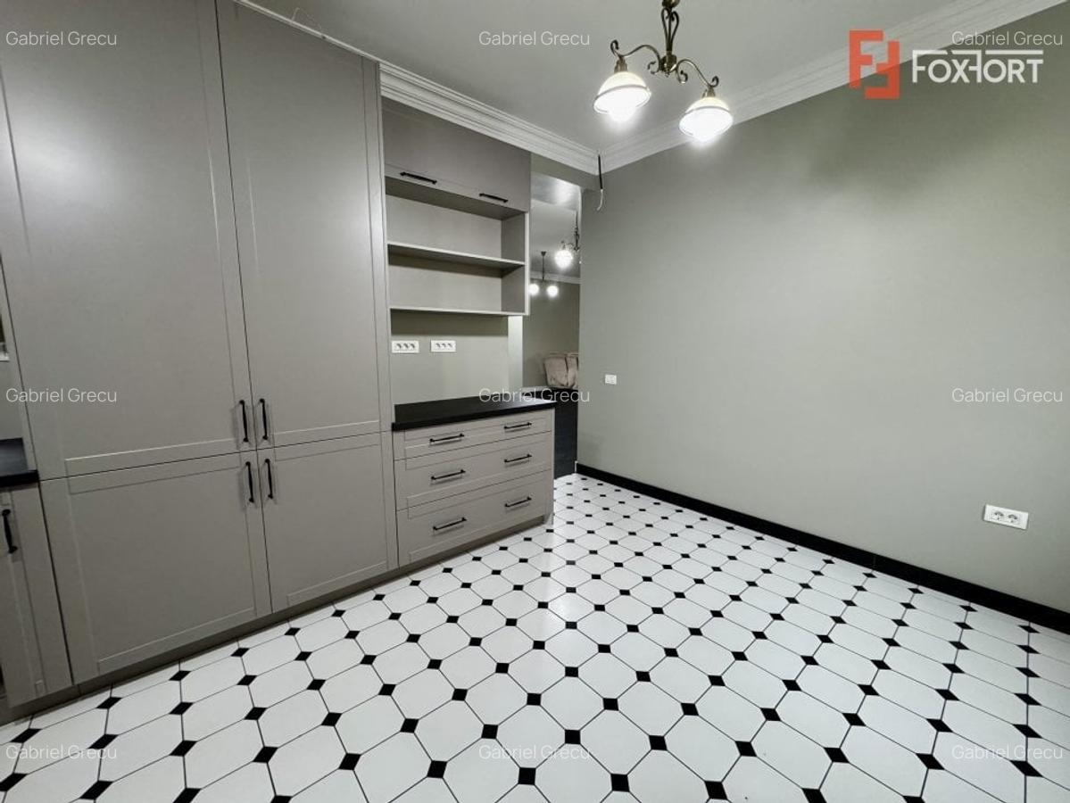 Apartament deosebit, 3 camere, zona Central - Bld. C.D. Loga - 10