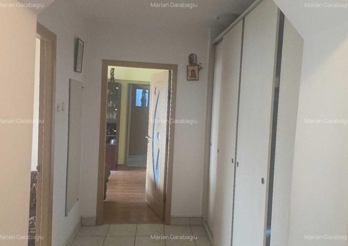 De vanzare apartament 2 camere  Pacii - 4