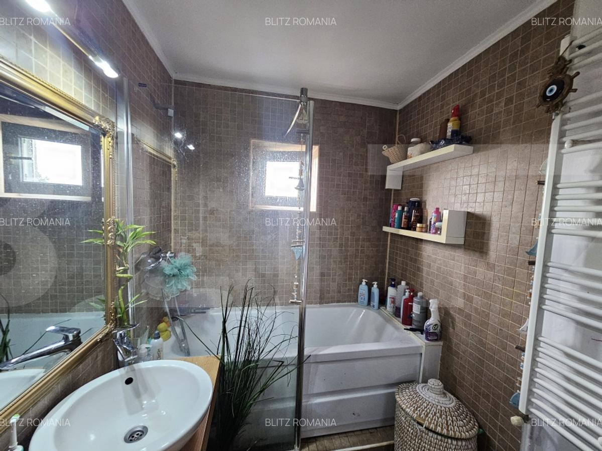 Apartament de vanzare, cu 3 camere, 70 mp, zona Lipovei - 20