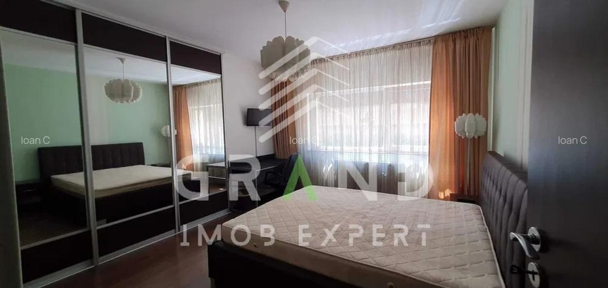 Apartament cu 3 camere semidecomandat, mobilat în Zorilor - 6