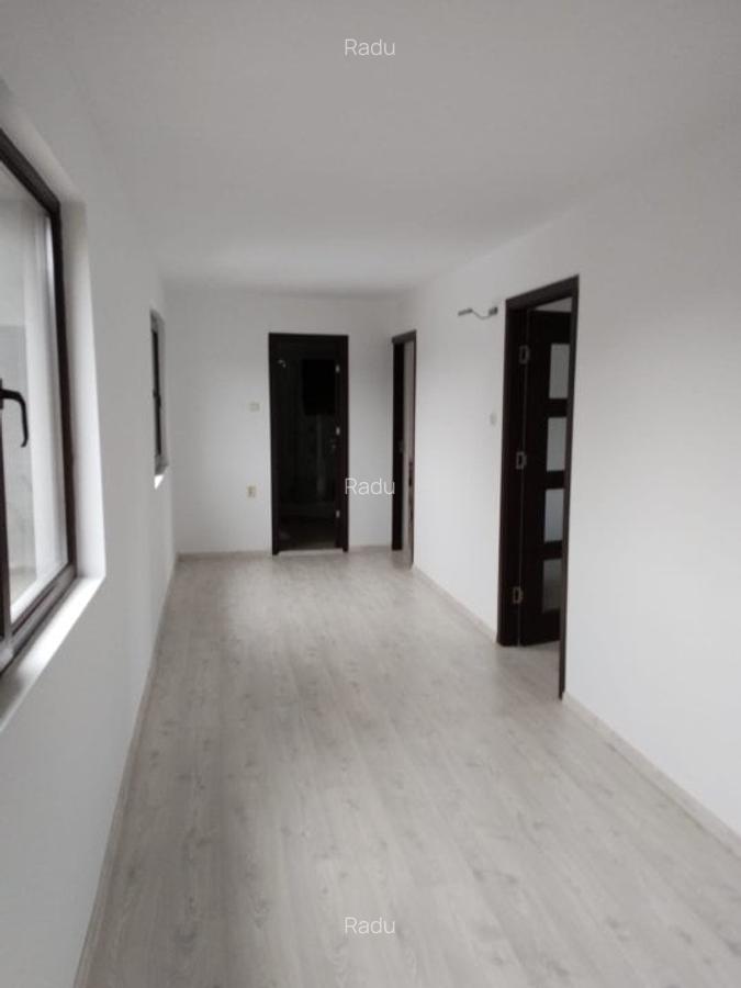 Casă cu 7 camere în Cerașu - 13