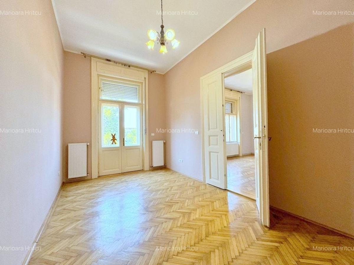 Apartament cu 4 camere semidecomandat în Central - 3