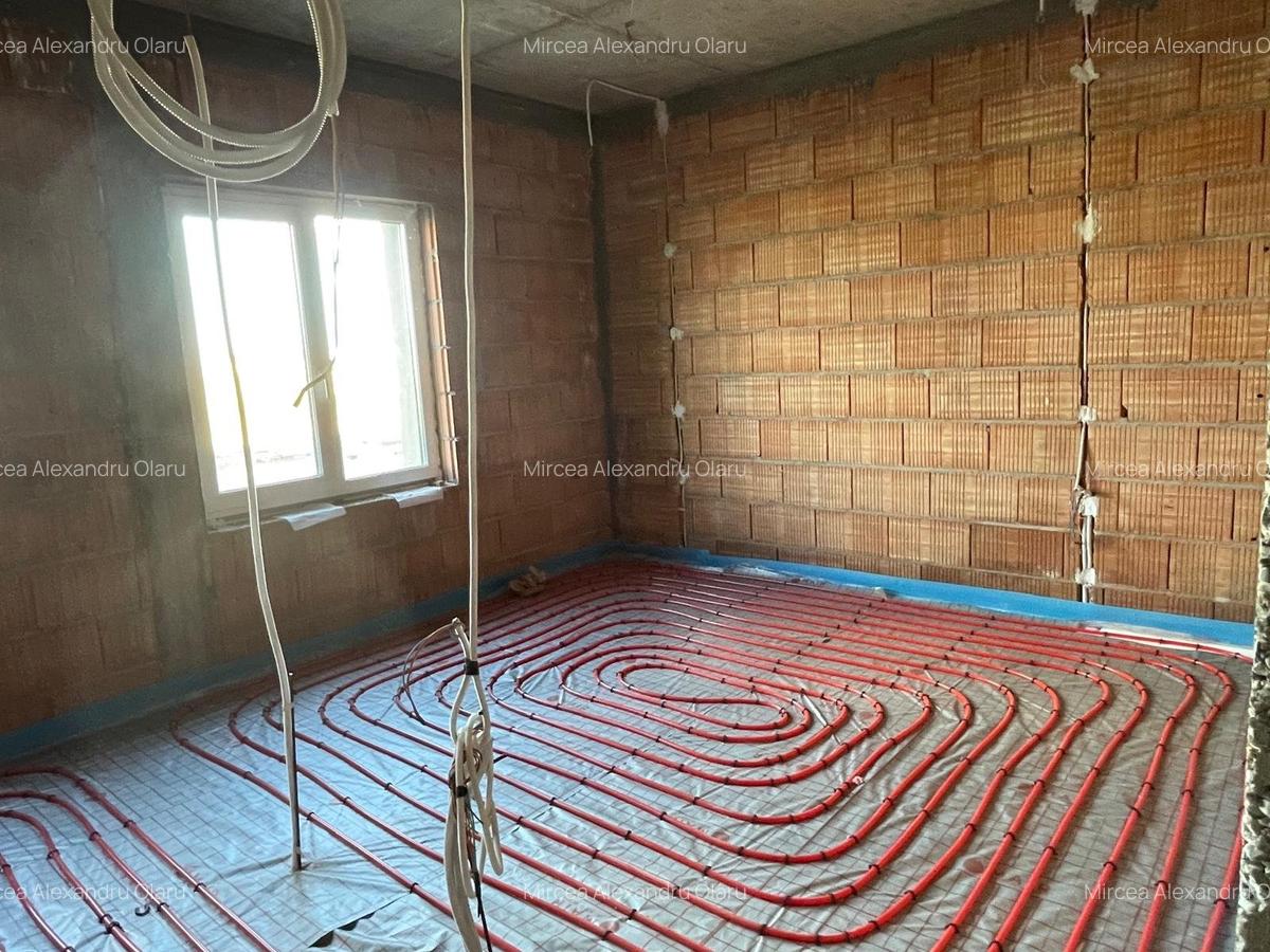 Comision 0 - Dezvoltator 4 cam curte proprie - 155000eur TVA si parcare inclusa! - 6