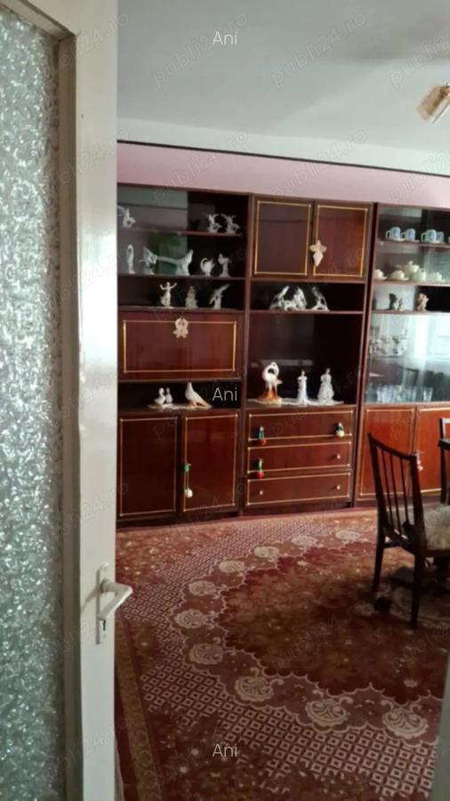 Apartament 3 camere decomandat etaj 1 - 8