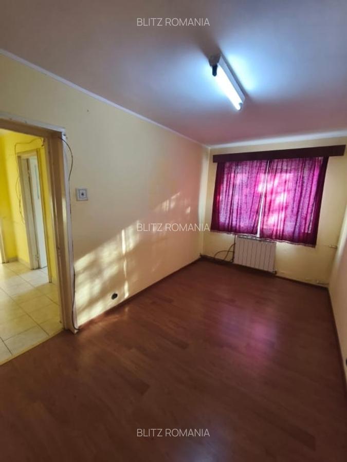 Apartament 3 camere, 61mp, zona Hurmuzachi, Radauti - 4
