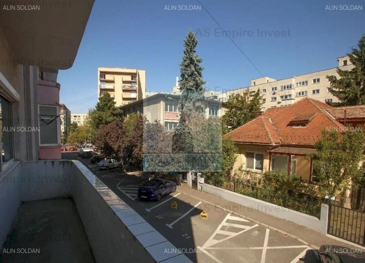 Apartament 3 camere - zona Centrul Civic - 12