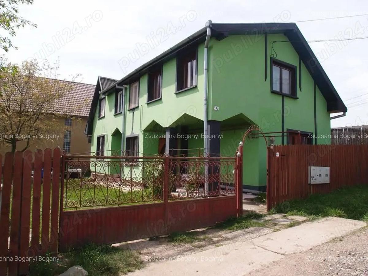 Vand casa in Com. LIVEZENI - 7 Vand casa in Com. LIVEZENI - 7