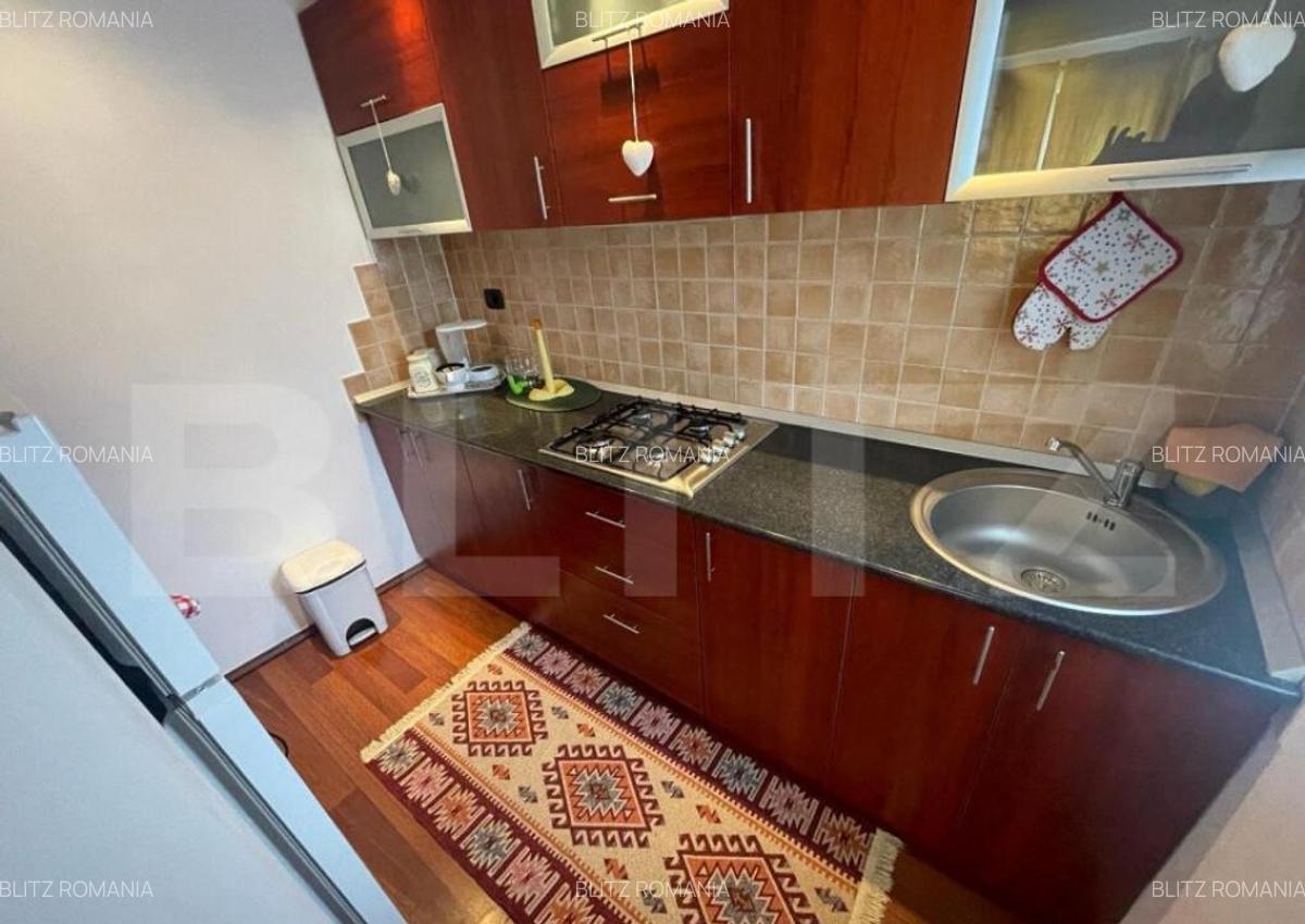 Proprietate versatila cu doua apartamente ?i casa cu tre - 5