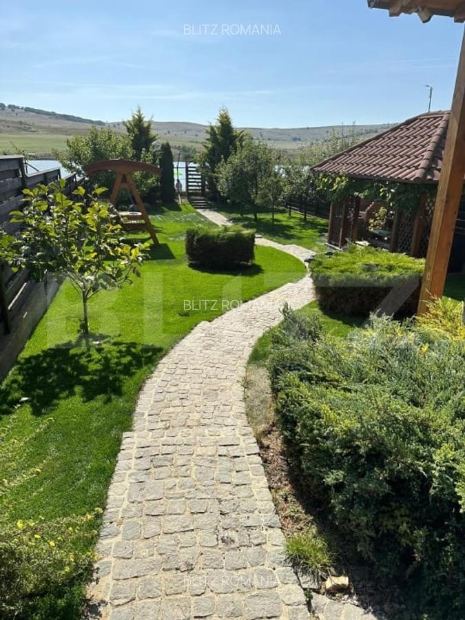 Cabana deosebita in Campenesti - un refugiu modern cu priveliste superba la lac - 5 Cabana deosebita in Campenesti - un refugiu modern cu priveliste superba la lac - 5