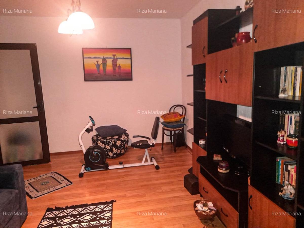 Vand apartament 2 camere Bariera Bucuresti - 8