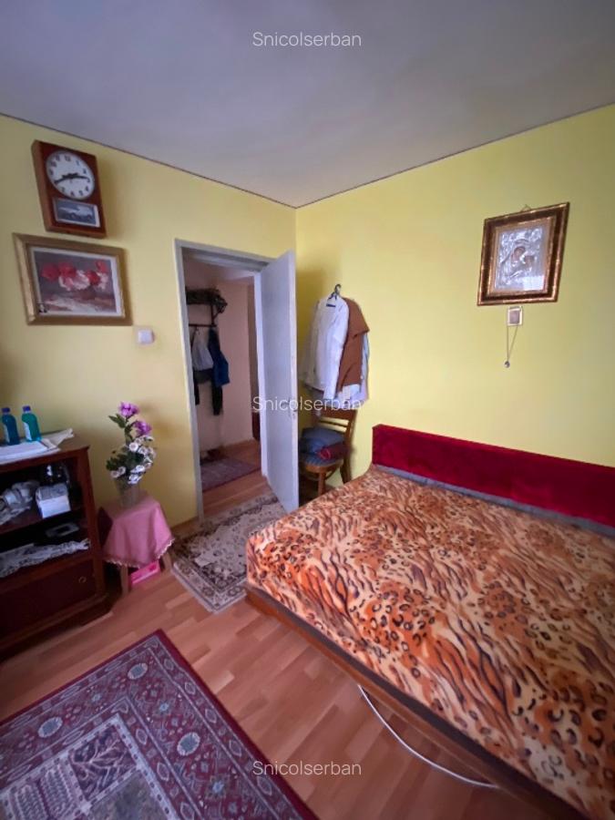 Apartament 3 camere  decomandat 1/4  zona centrala - 6