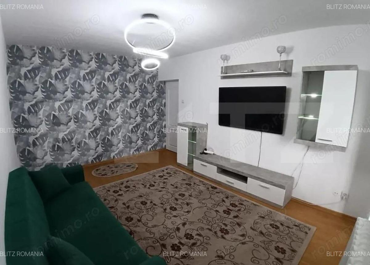 Inchiriere apartament 3 camere | zona Tatarasi | decomandat | - 2