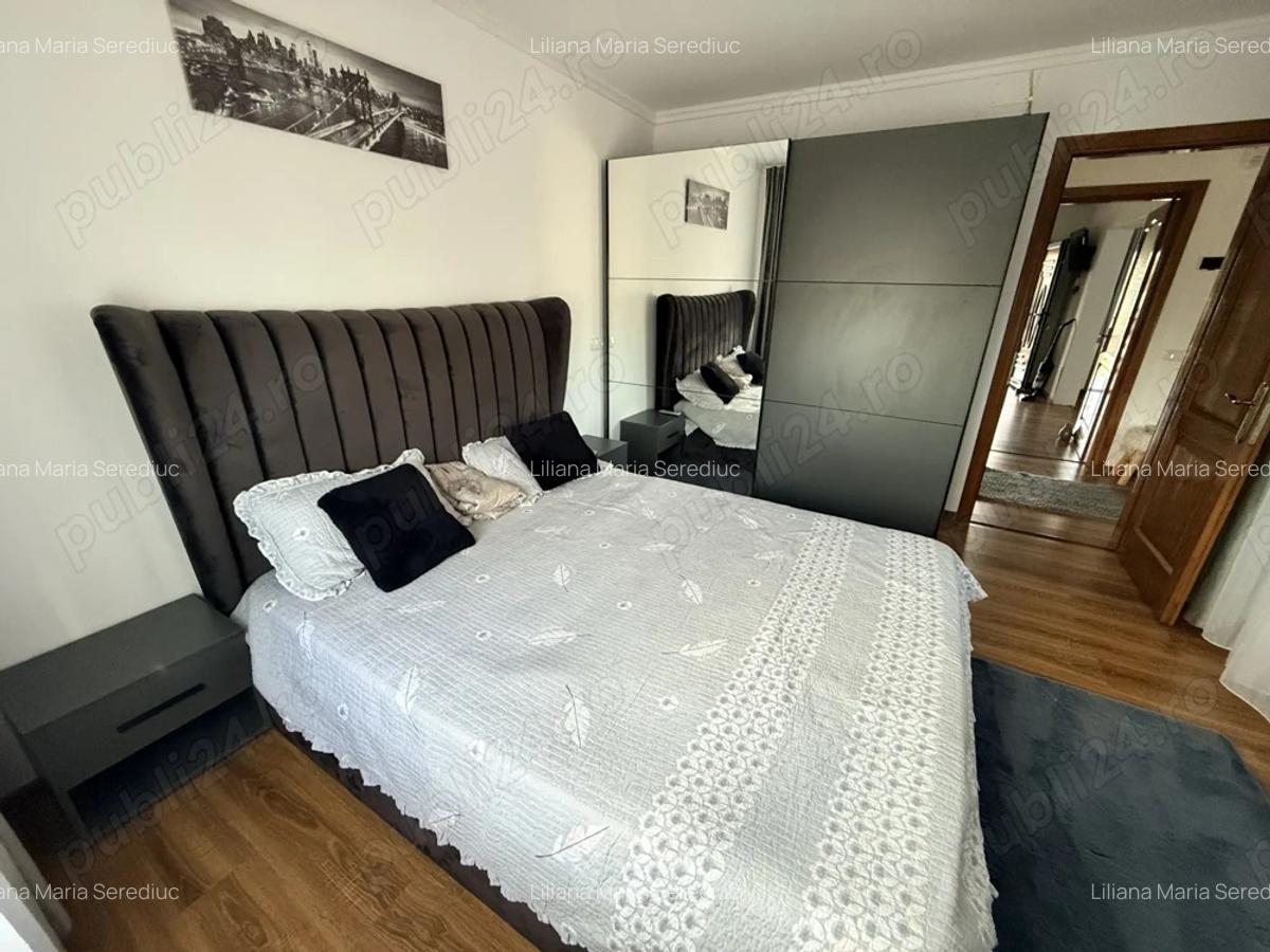 Casa de vanzare cu 7 camere - 5