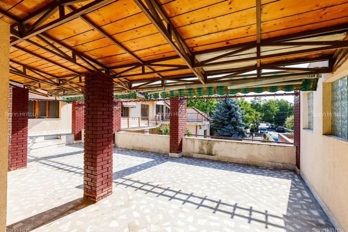 Casă cu etaj de vânzare zona Lipovei - locuință sau spațiu pentru afaceri - 35