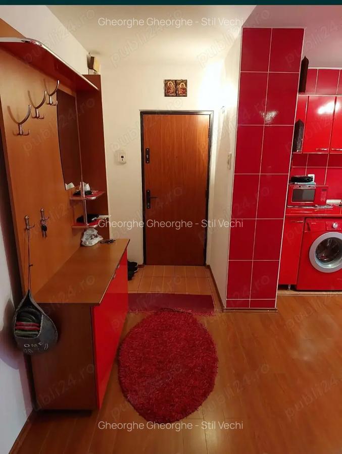 Vand apartament 2 camere et.2 in Petro?ani Aeroport frt.bine intretinut - 3