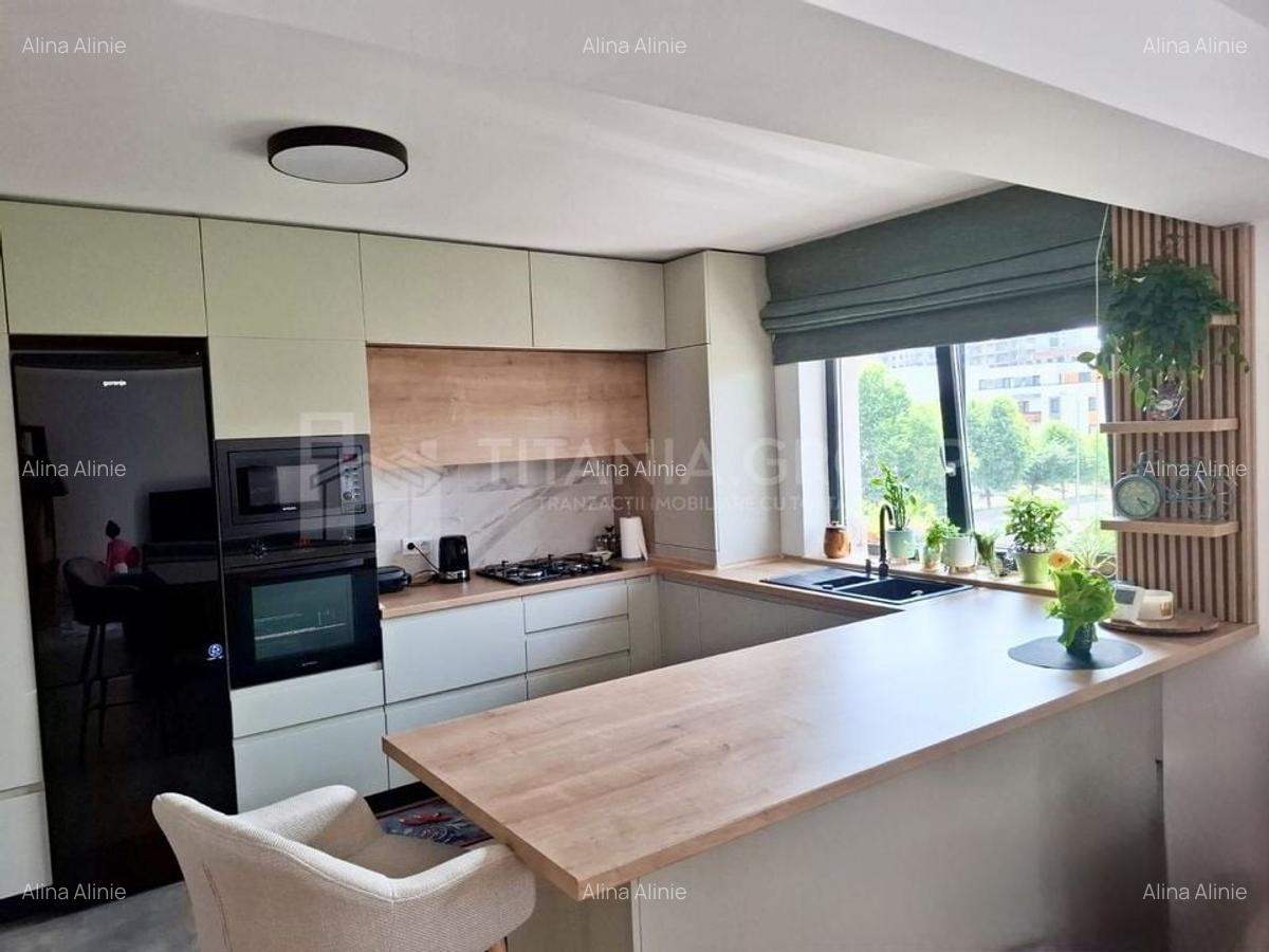 Apartament spatios si modern, cu 3 camere, 2 bai - zona Coresi - 2