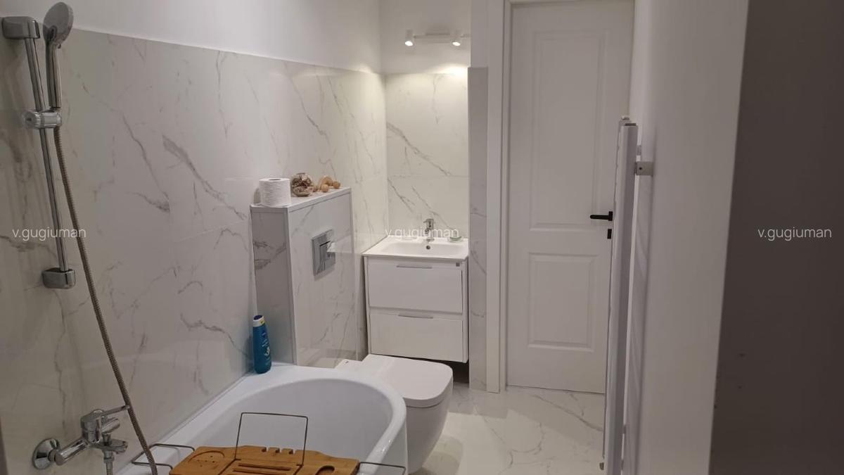 Penthouse 4 camere ultracentral, 125 mp, balcon panoramic, vedere Casa Poporului - 10 Penthouse 4 camere ultracentral, 125 mp, balcon panoramic, vedere Casa Poporului - 10