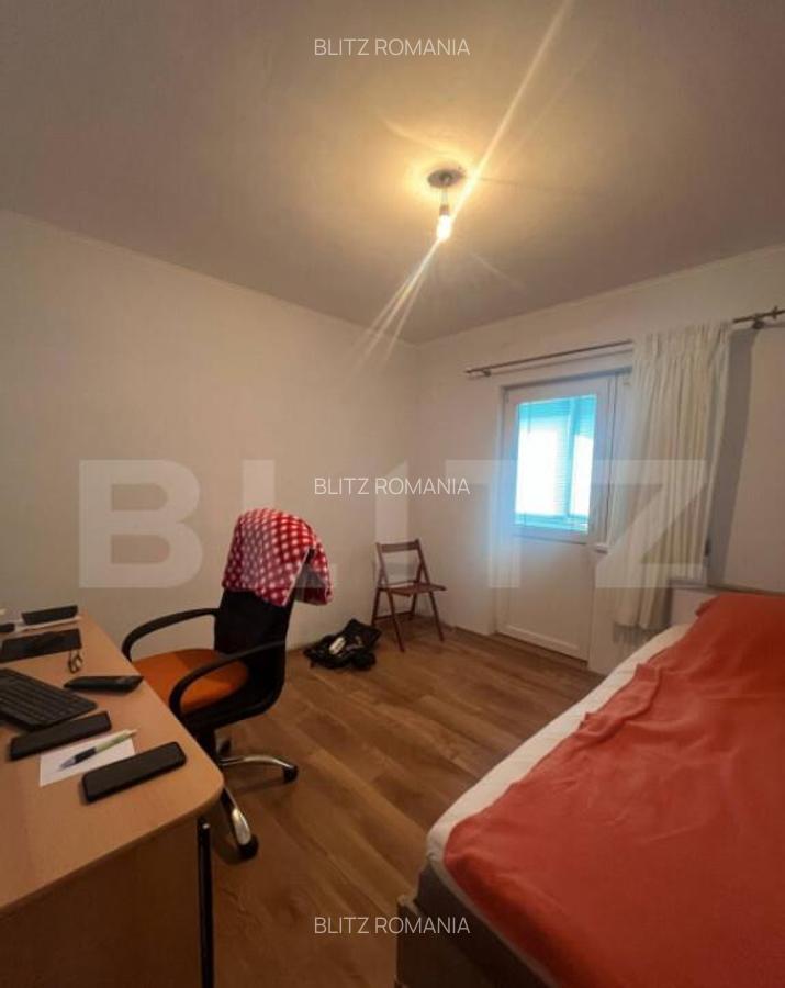 Apartament cu 3 camere, decomandat, zona Lipovei - 3