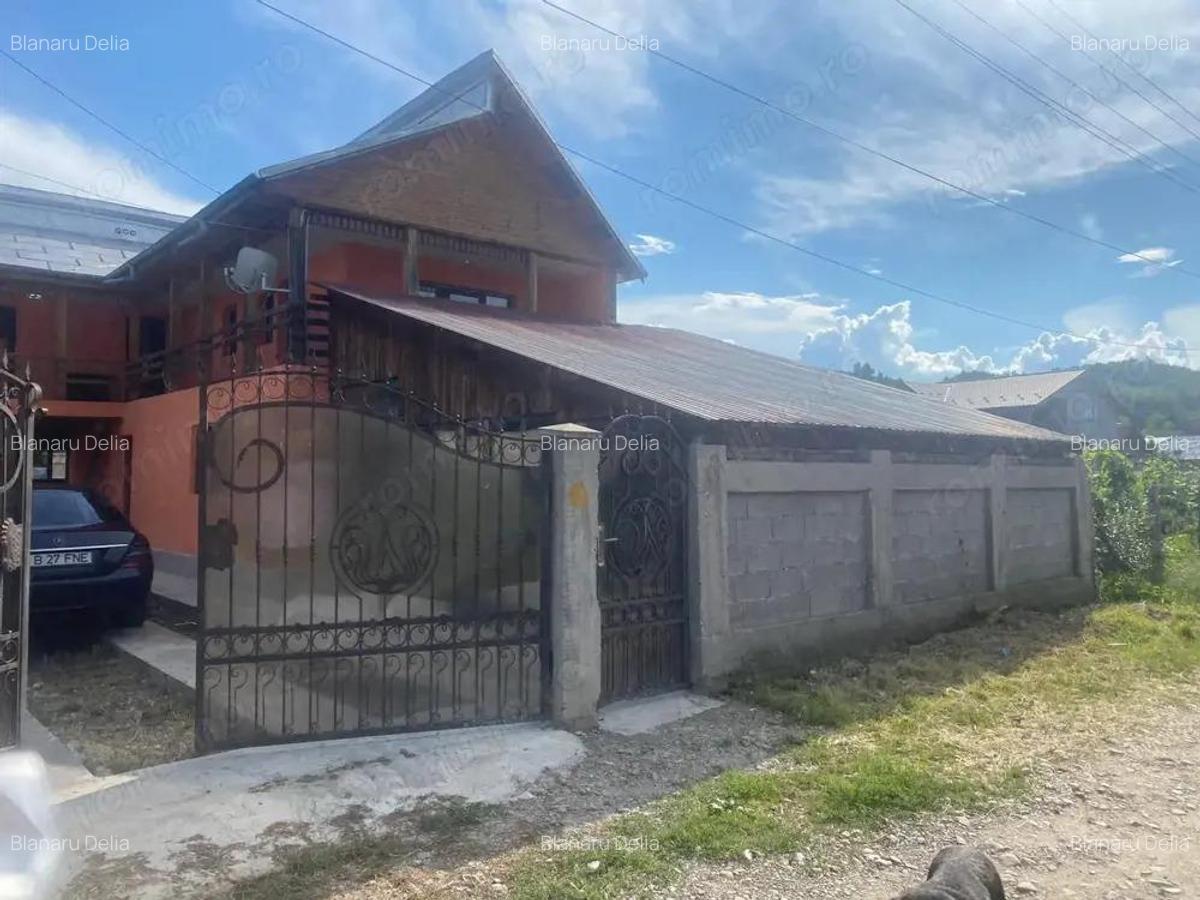 Casa Comuna Vidra sat .Burca - 2