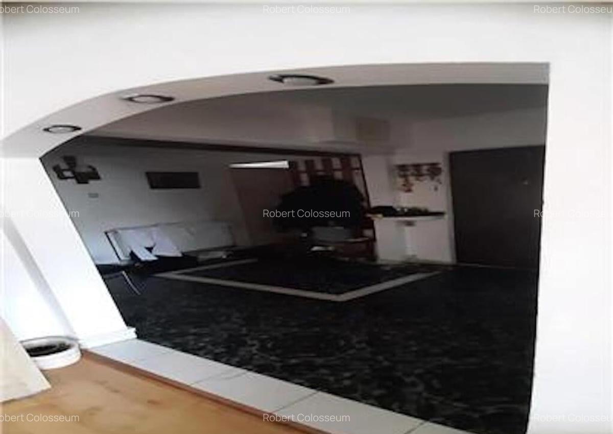 Apartament cu 4 camere, decomandat - zona Astra. - 6