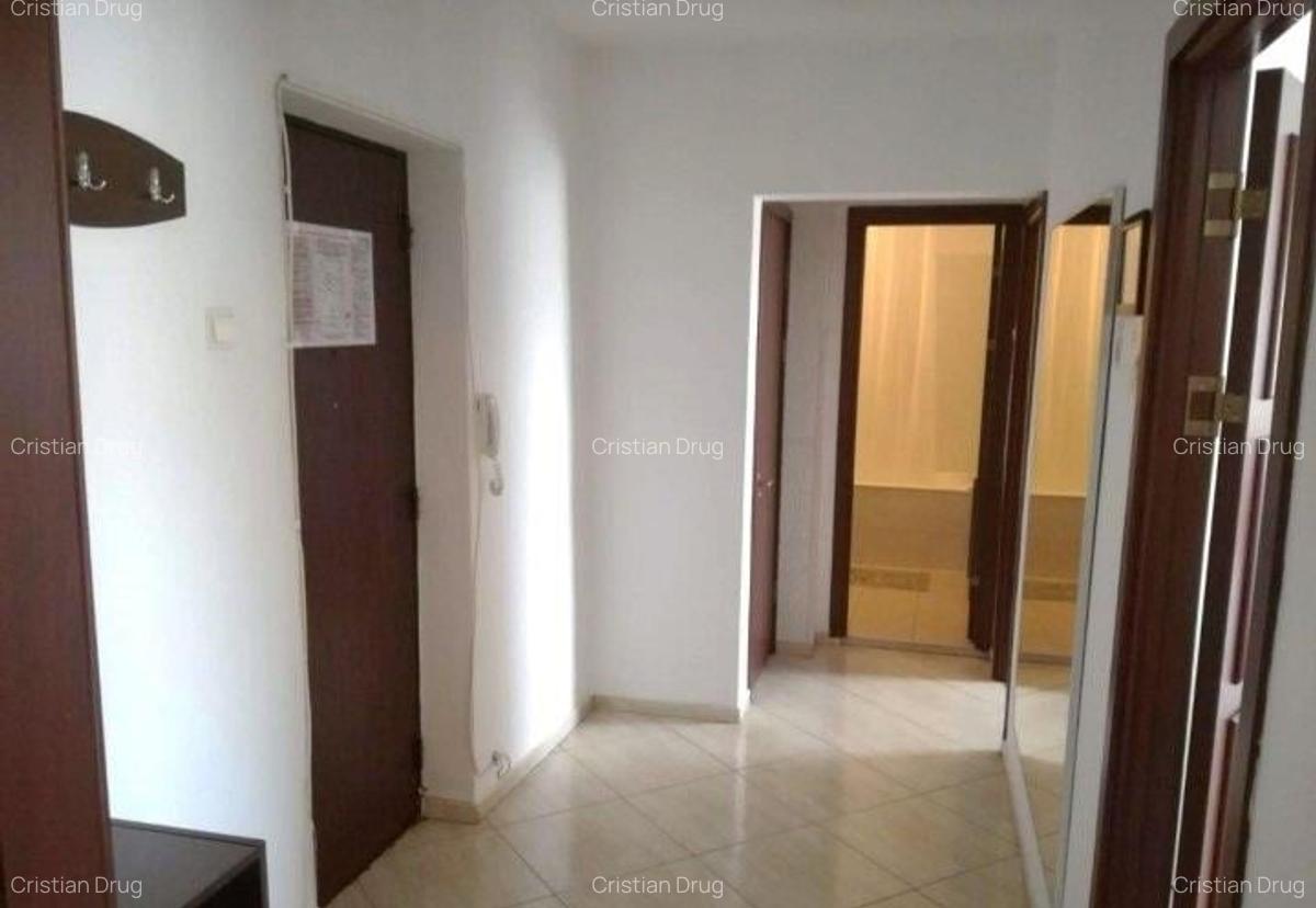 Apartament cu 2 camere decomandat în P-ța Unirii - 9